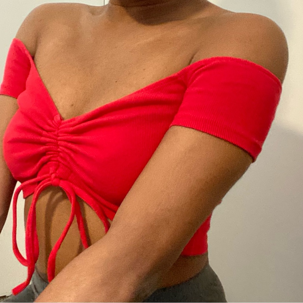 Forever21 Women's Off-Shoulder Red Top